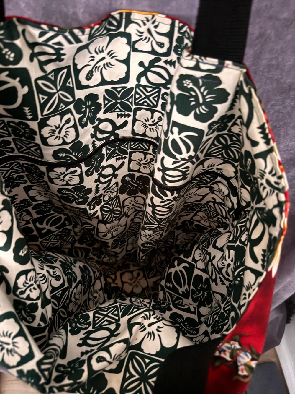 Island Aloha Wear Red Floral Tote Bag - Picture 3 of 3